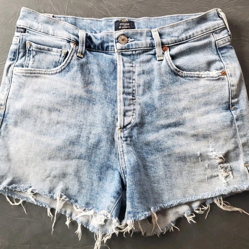 Citizens of Humanity Marlow Easy Jean Shorts Light Wash Blue Distressed Sz 27